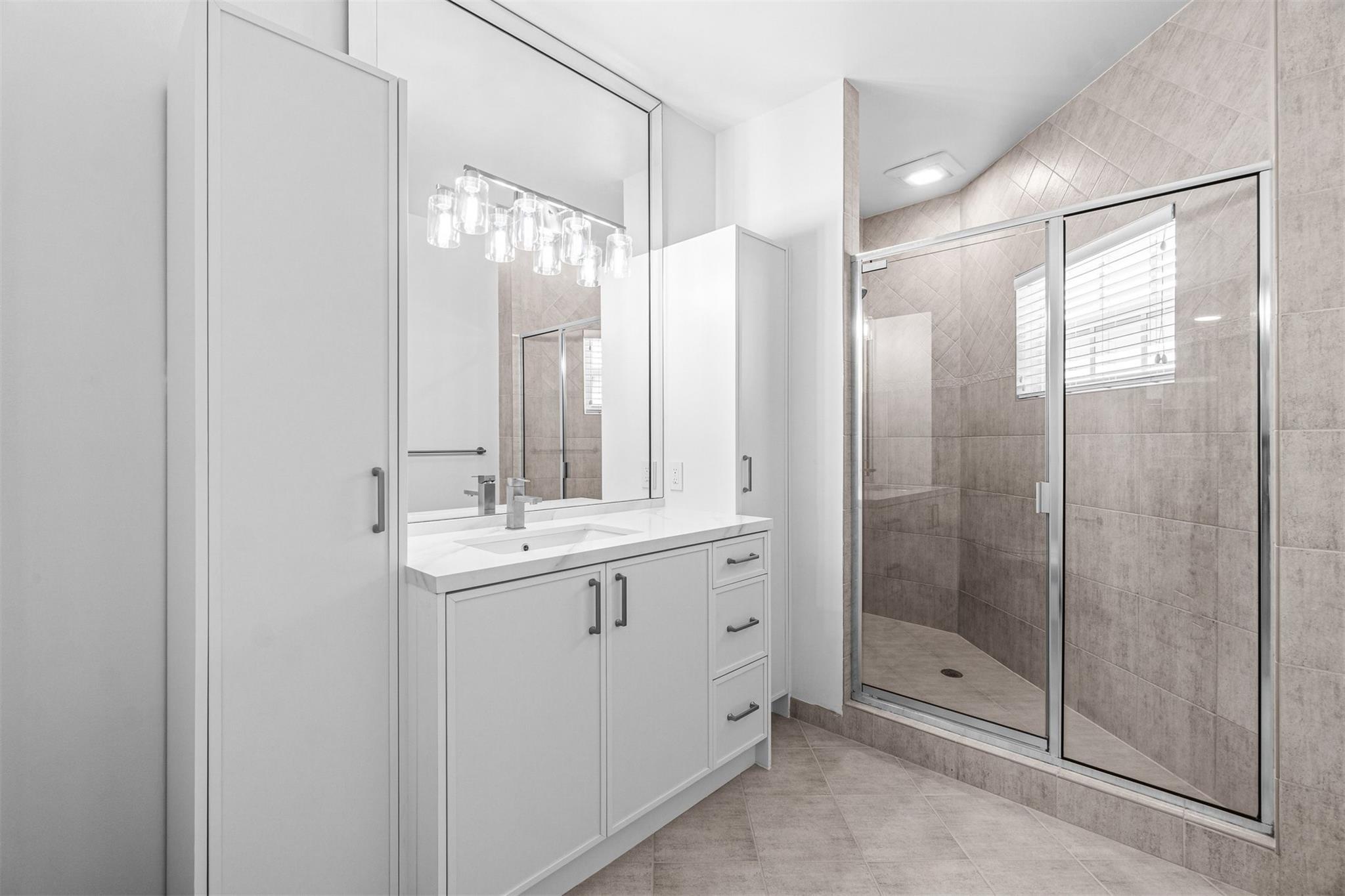 6510 Via Regina 6510