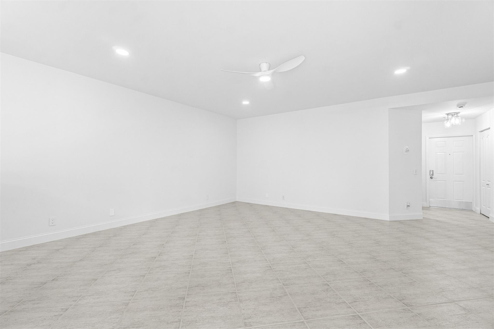 6510 Via Regina 6510