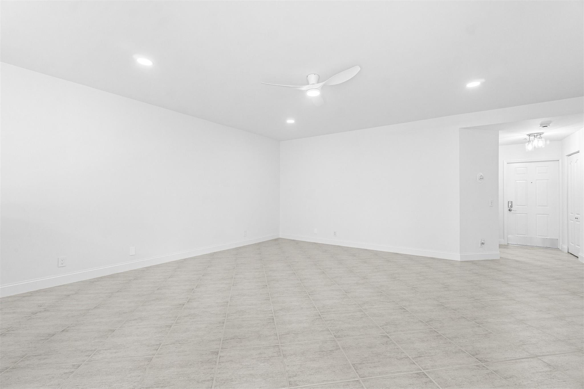 6510 Via Regina 6510