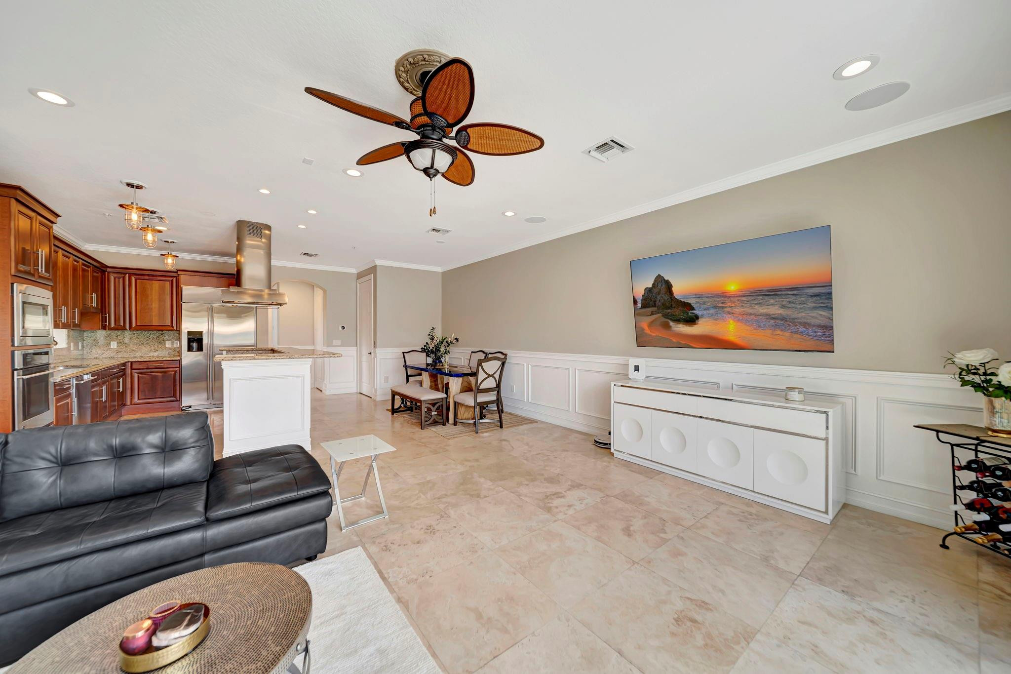 1368 BAYVIEW DR