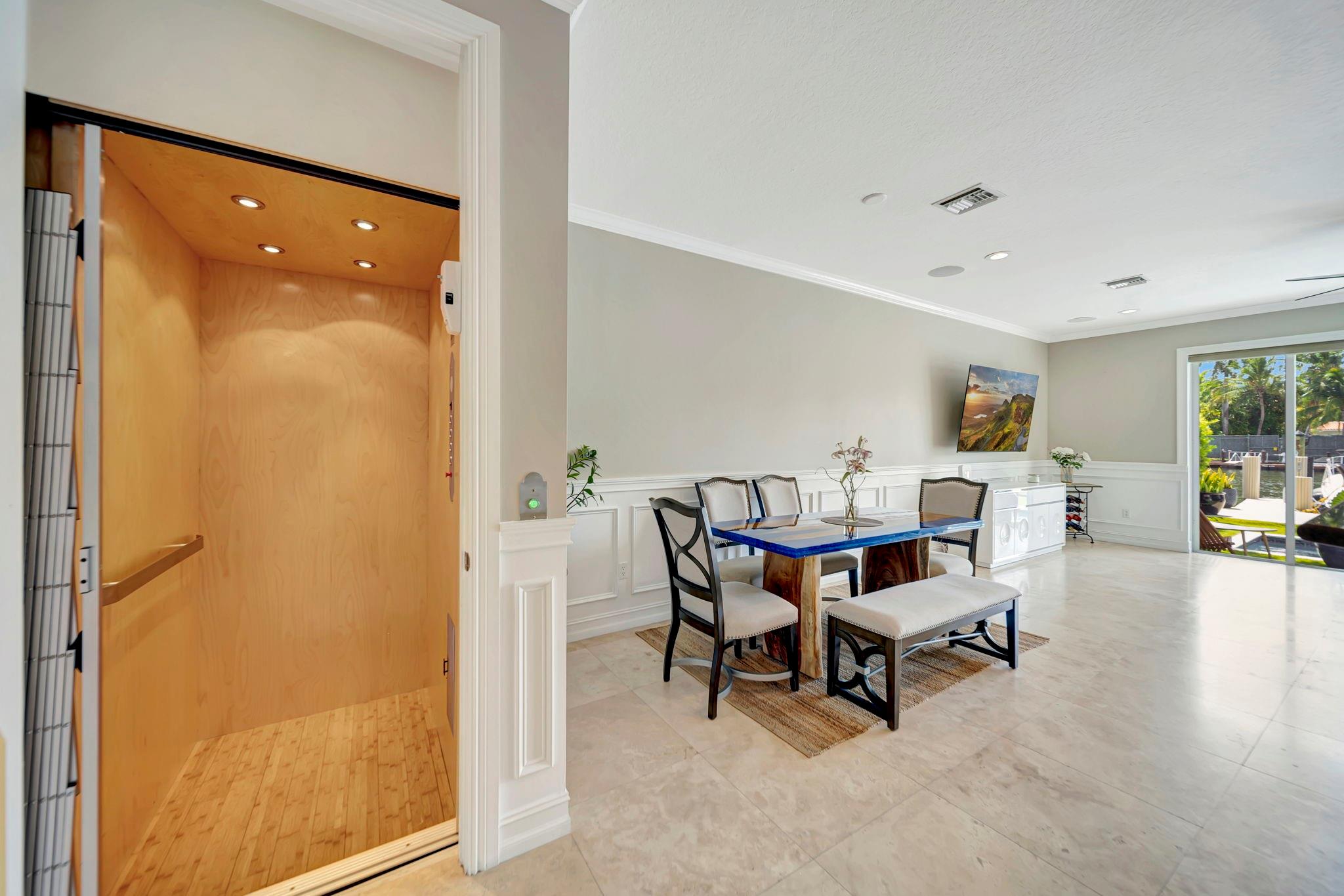 1368 BAYVIEW DR
