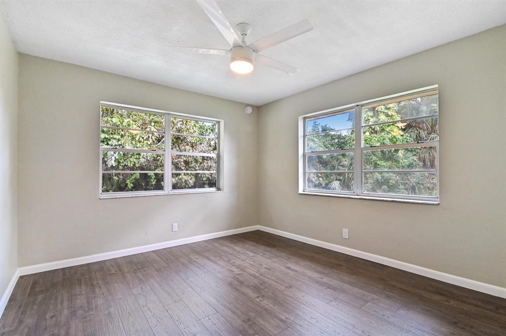 3450 - 3460 NE 13th Street