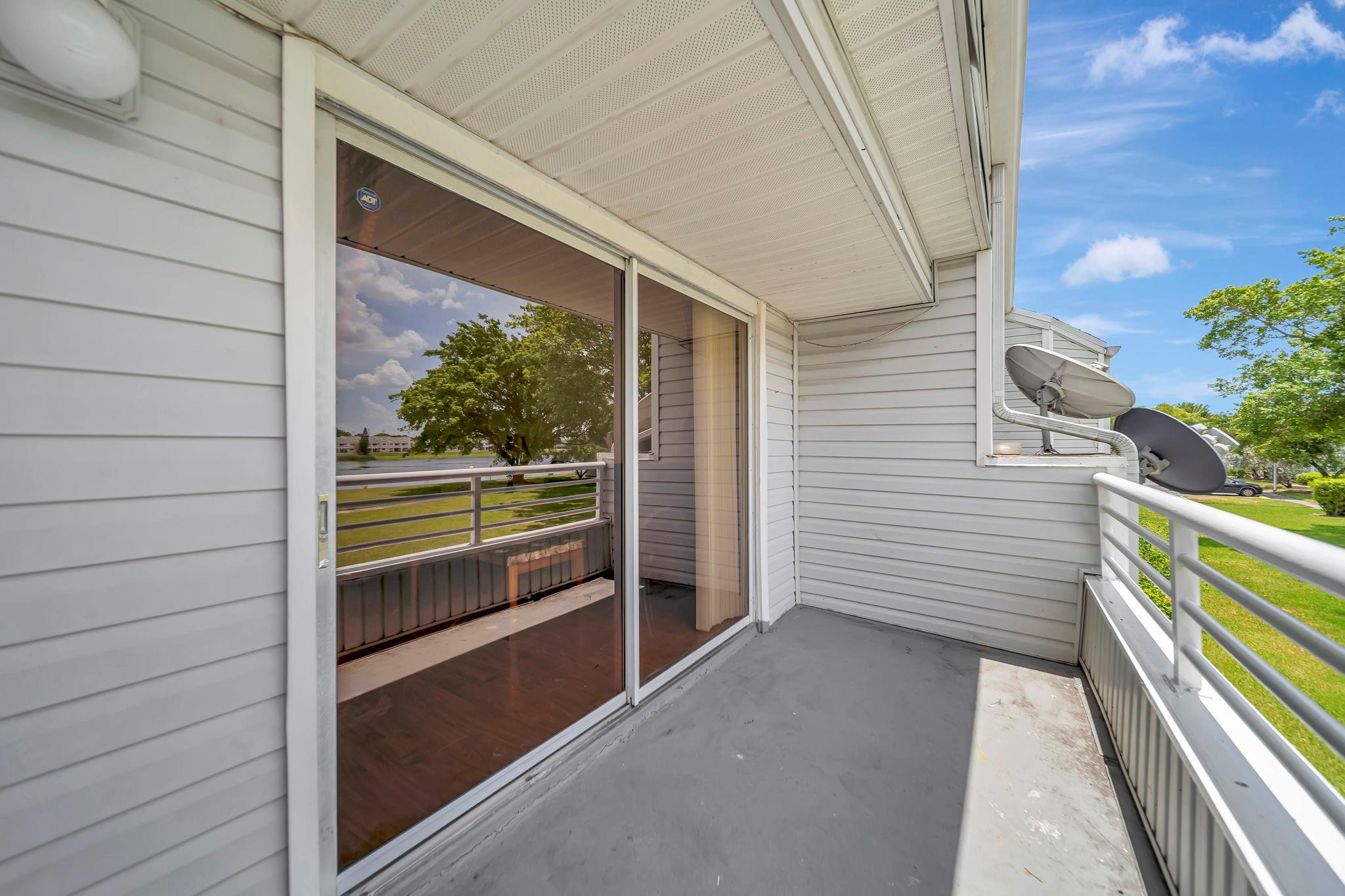 3461 NW 44th St 206