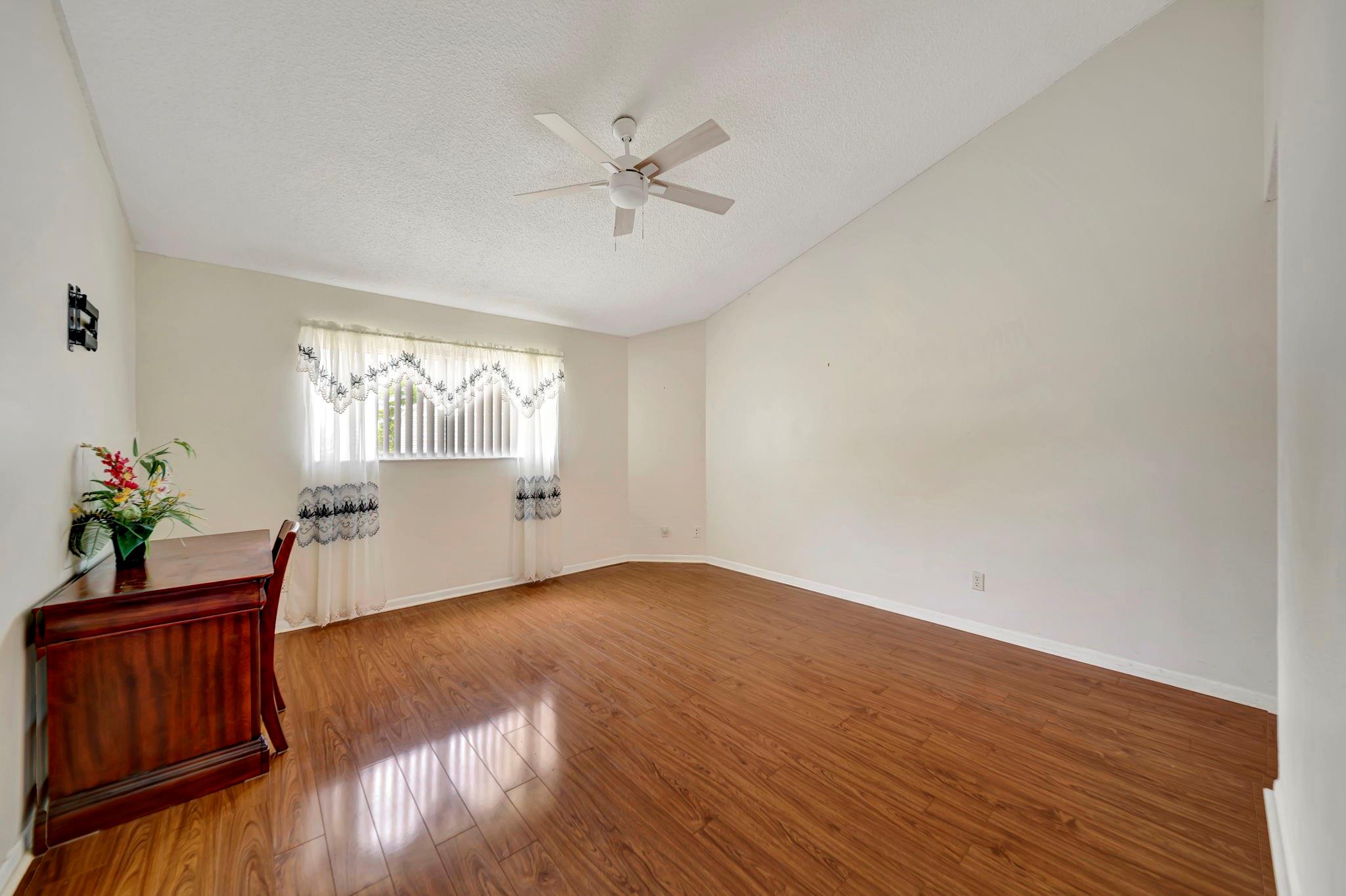 3461 NW 44th St 206