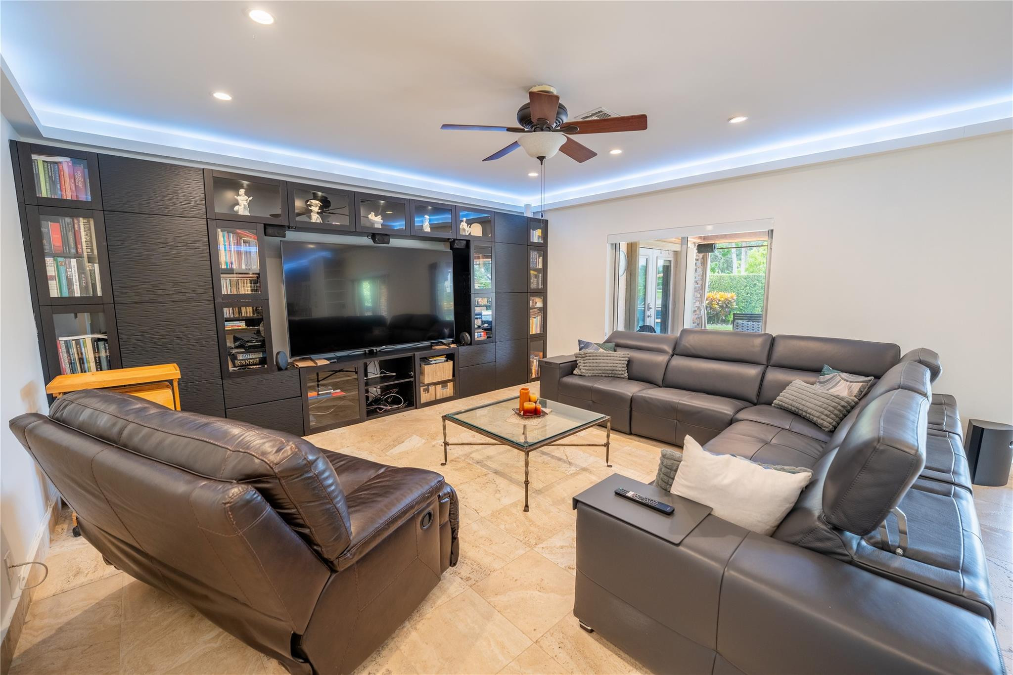 10770 Fox Glen Dr