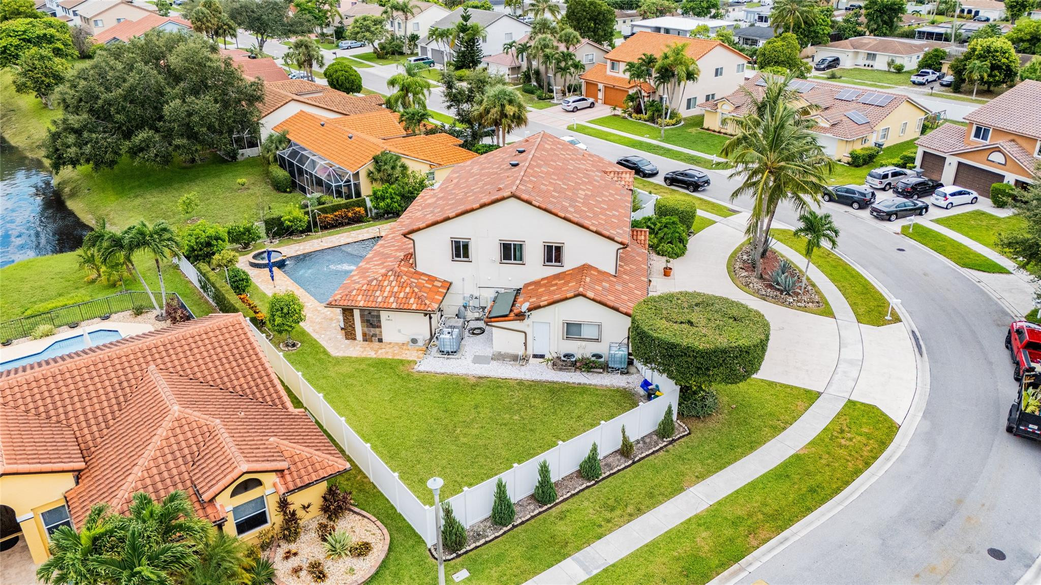 10770 Fox Glen Dr