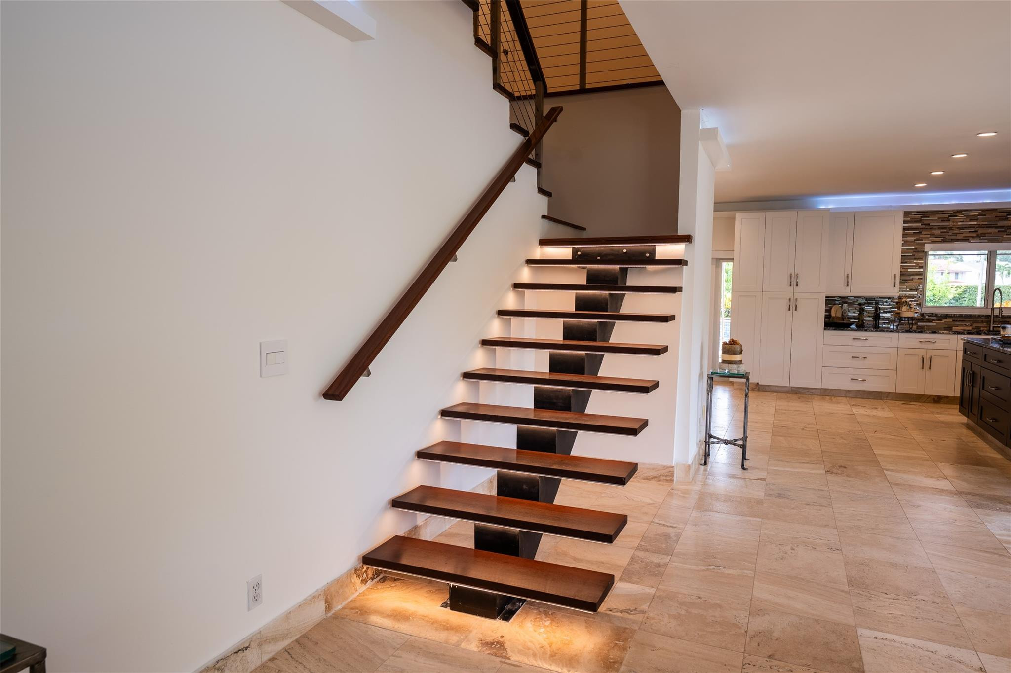10770 Fox Glen Dr