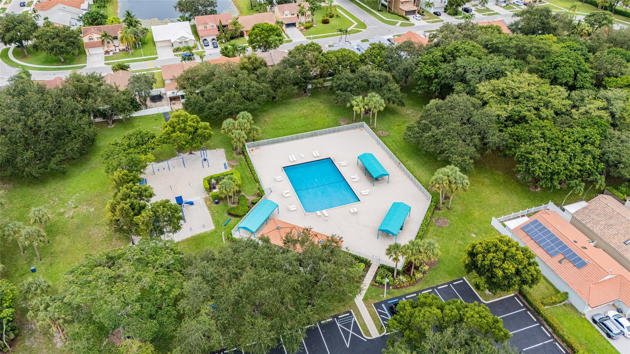 10770 Fox Glen Dr