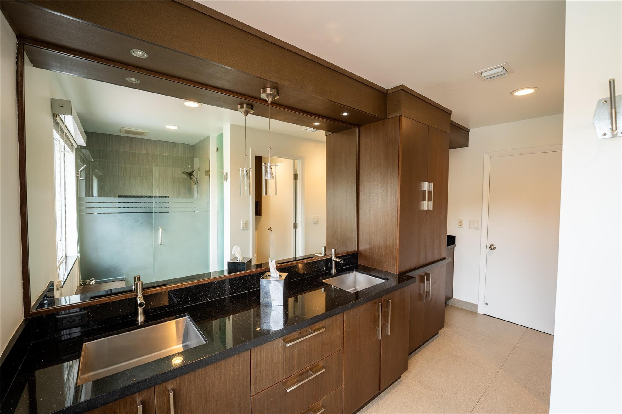 10770 Fox Glen Dr