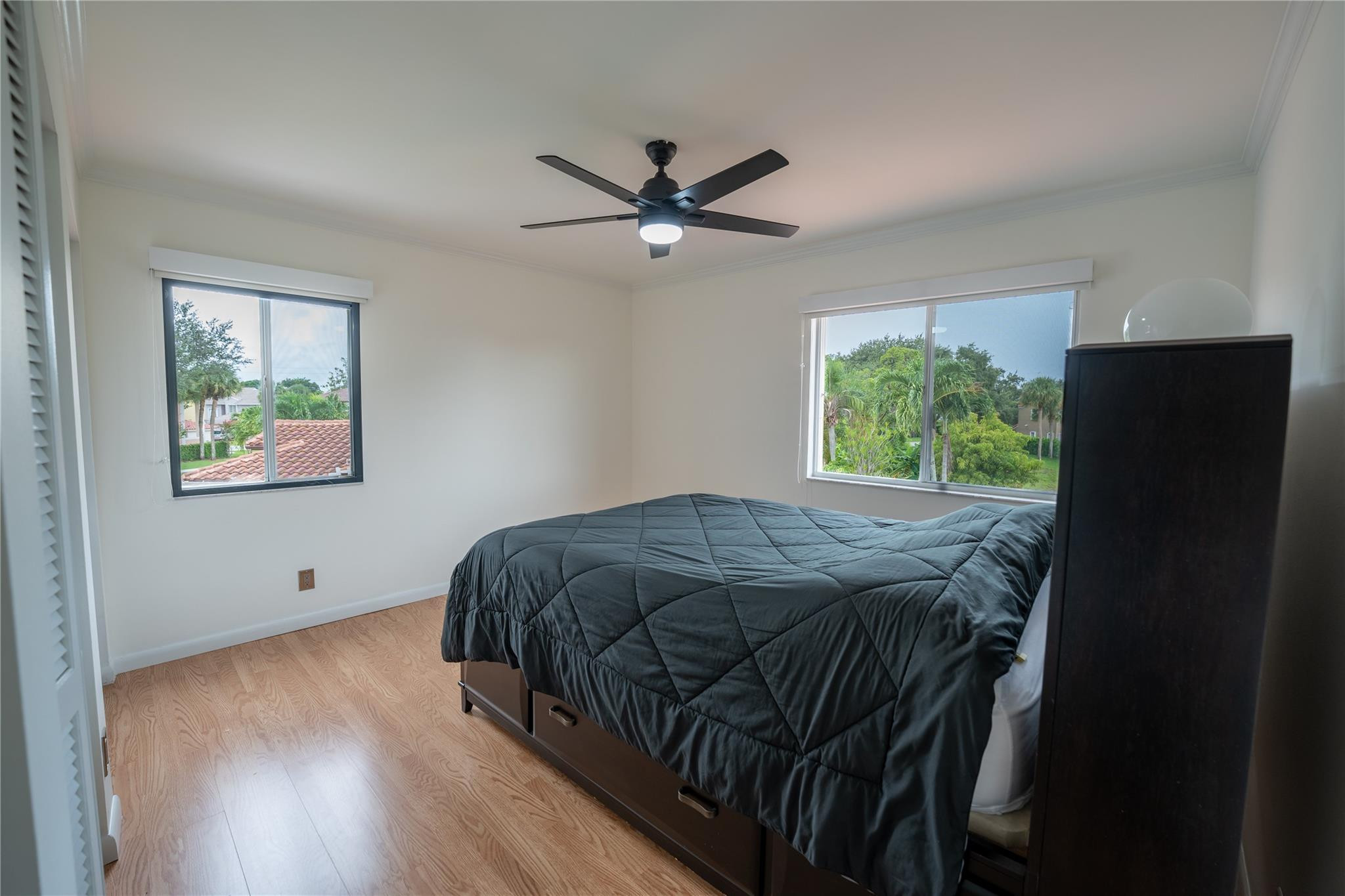 10770 Fox Glen Dr