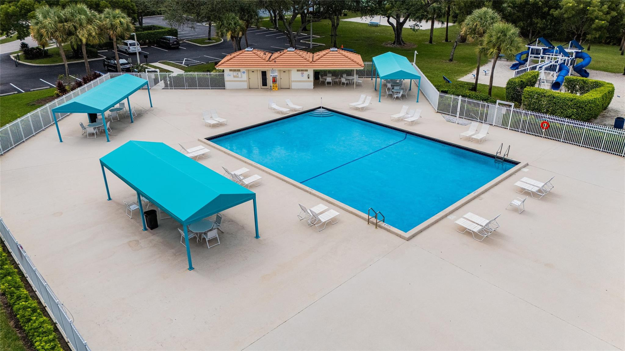 10770 Fox Glen Dr
