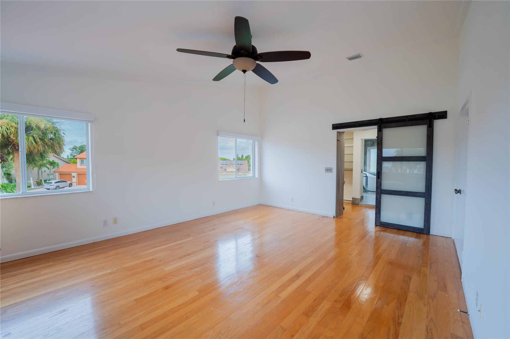 10770 Fox Glen Dr