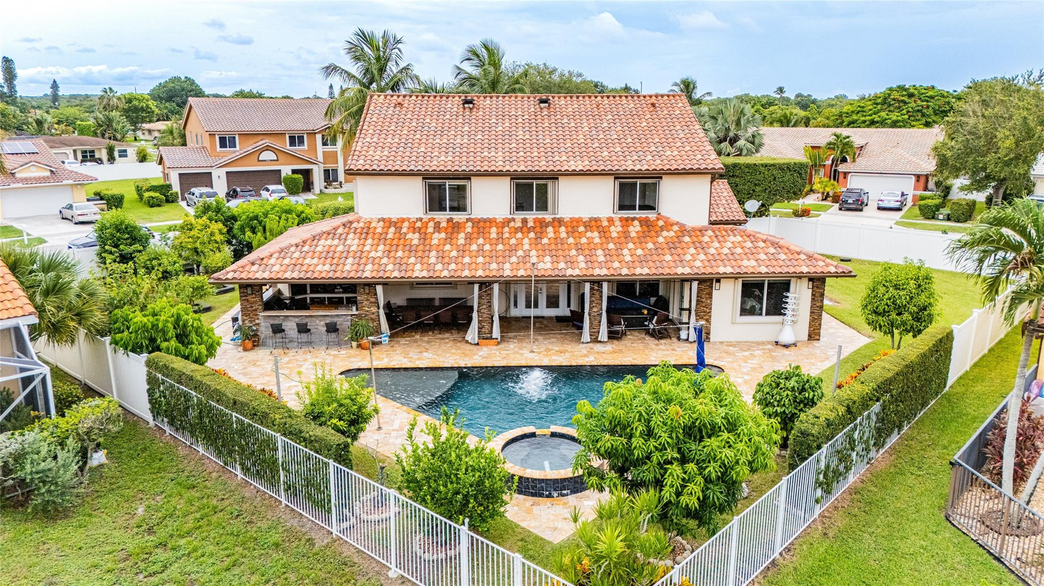 10770 Fox Glen Dr