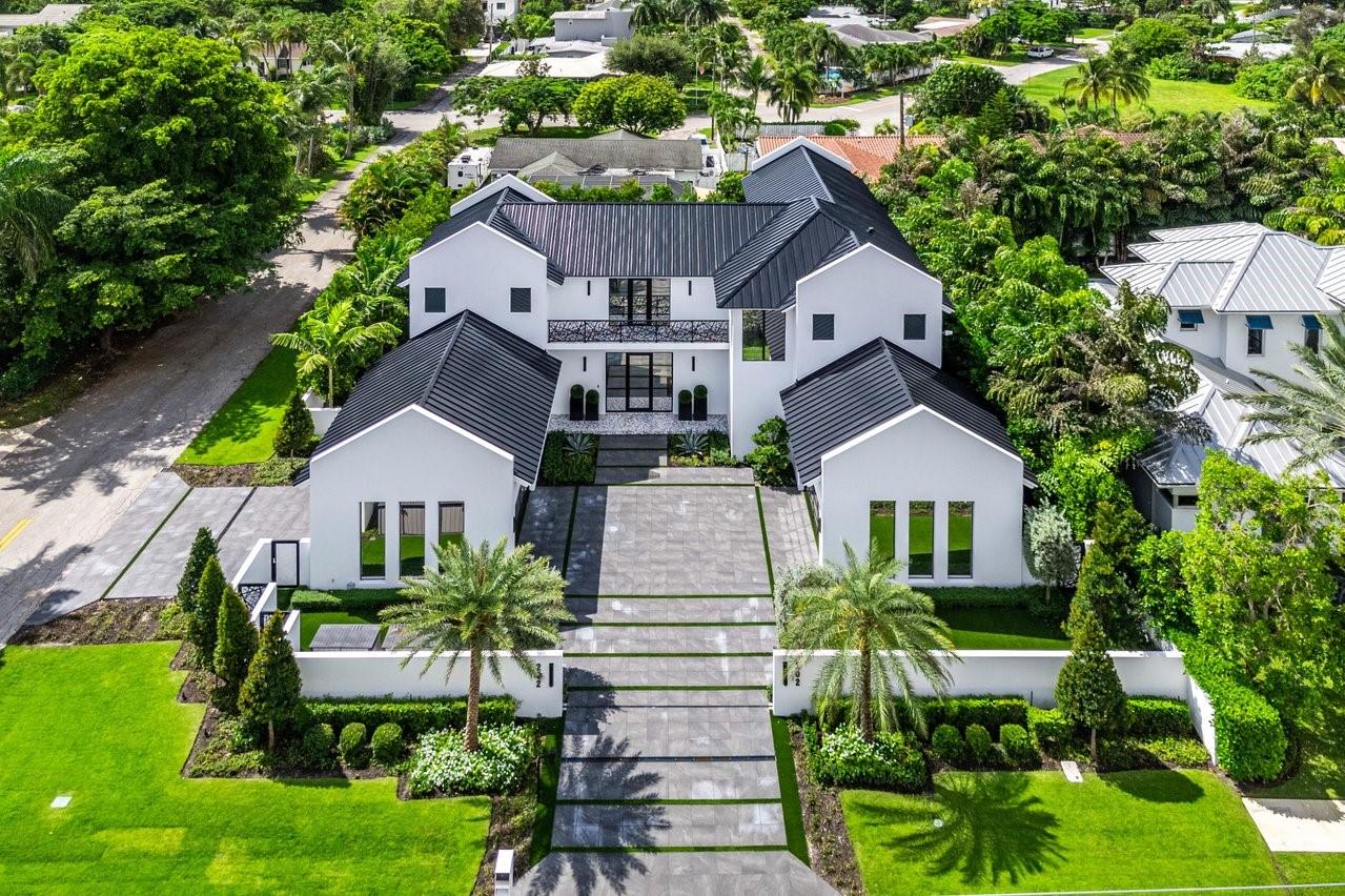 202 NW 7th St