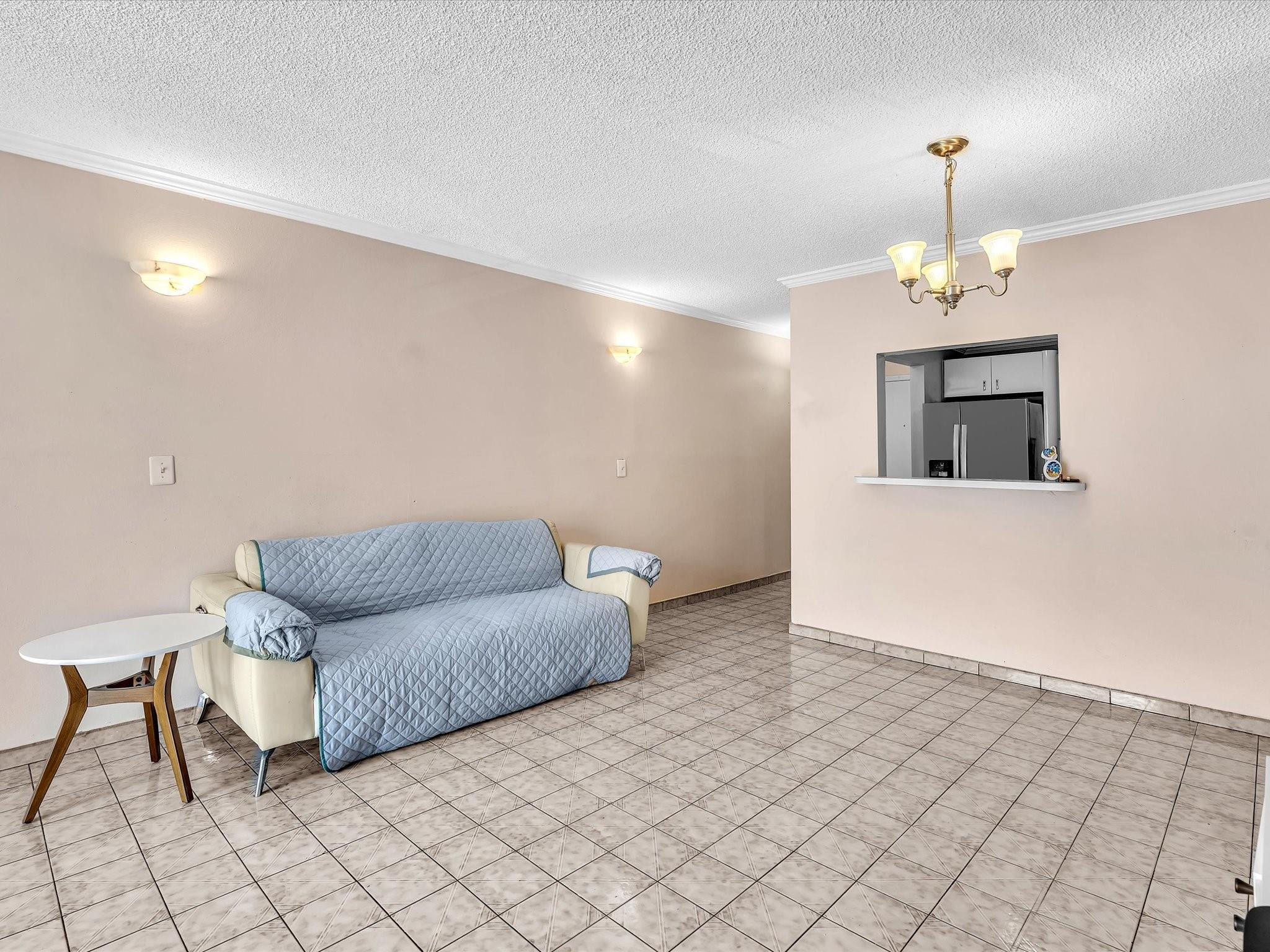 1075 W 68th St 203