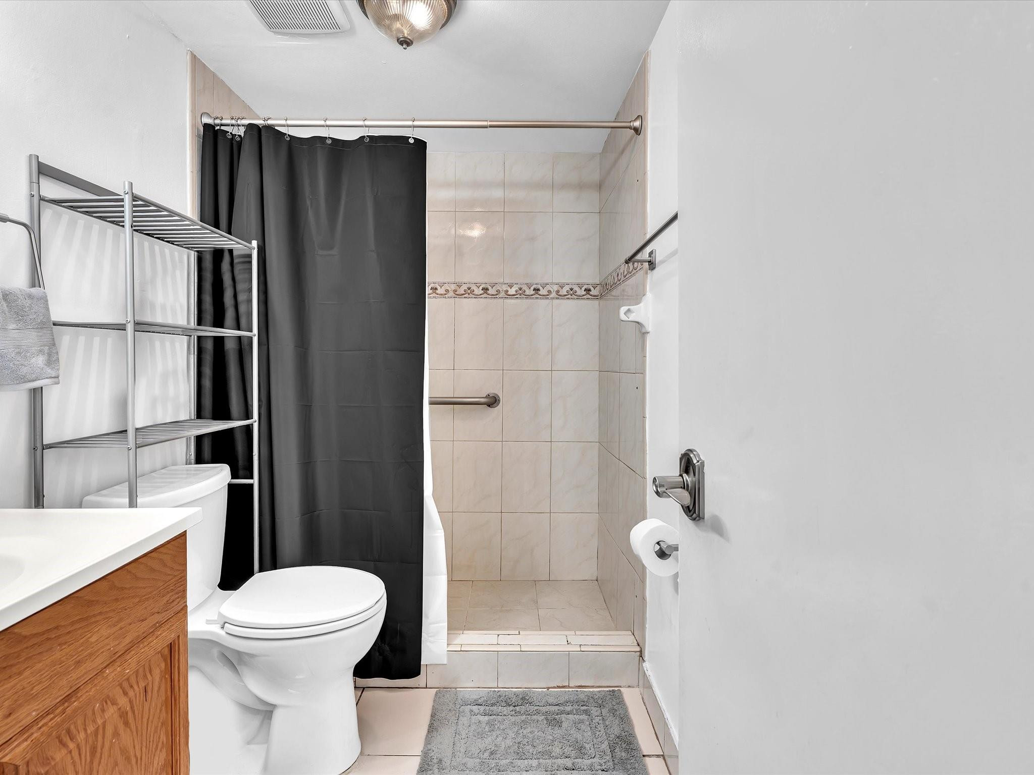 1075 W 68th St 203