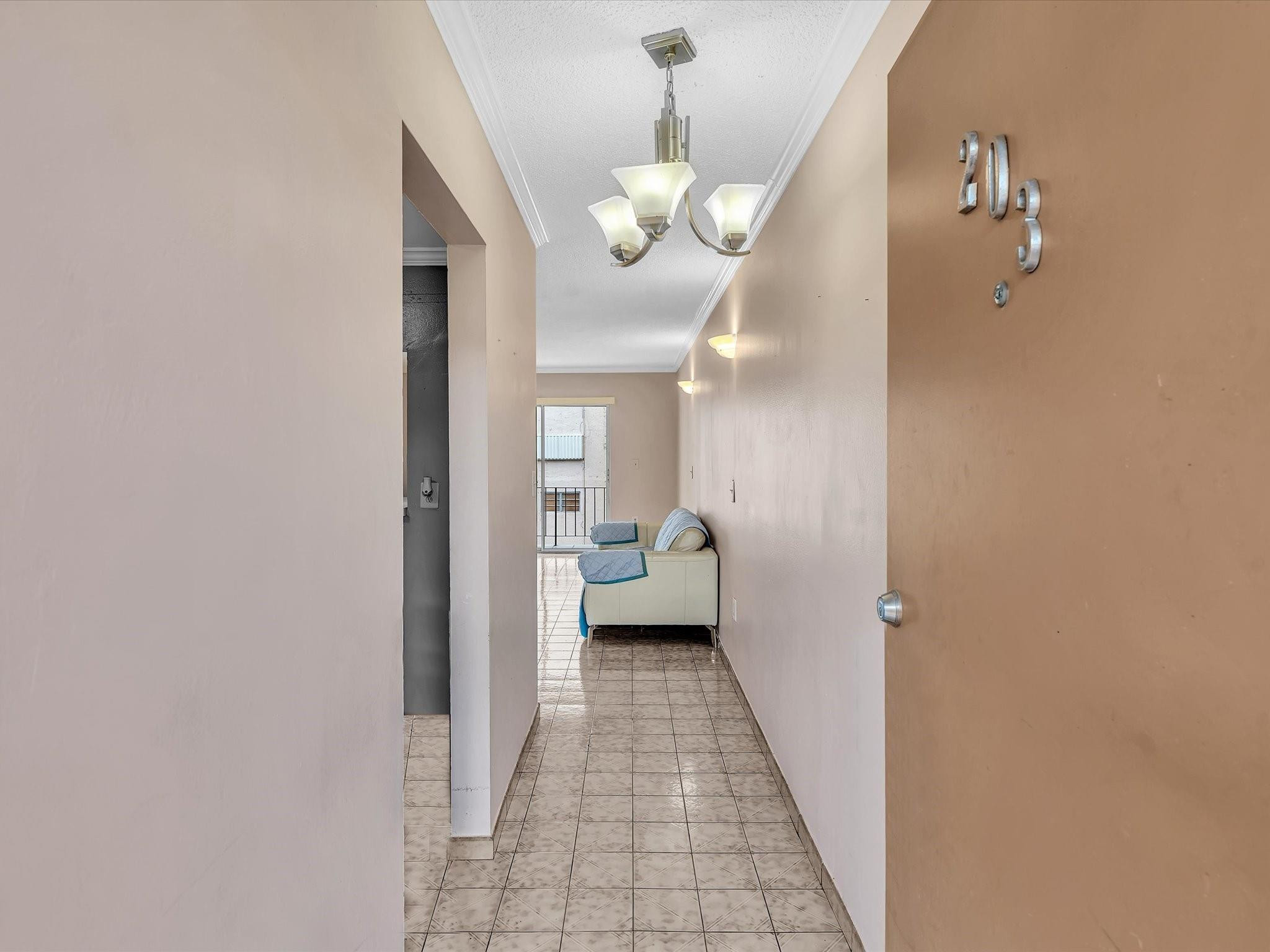 1075 W 68th St 203