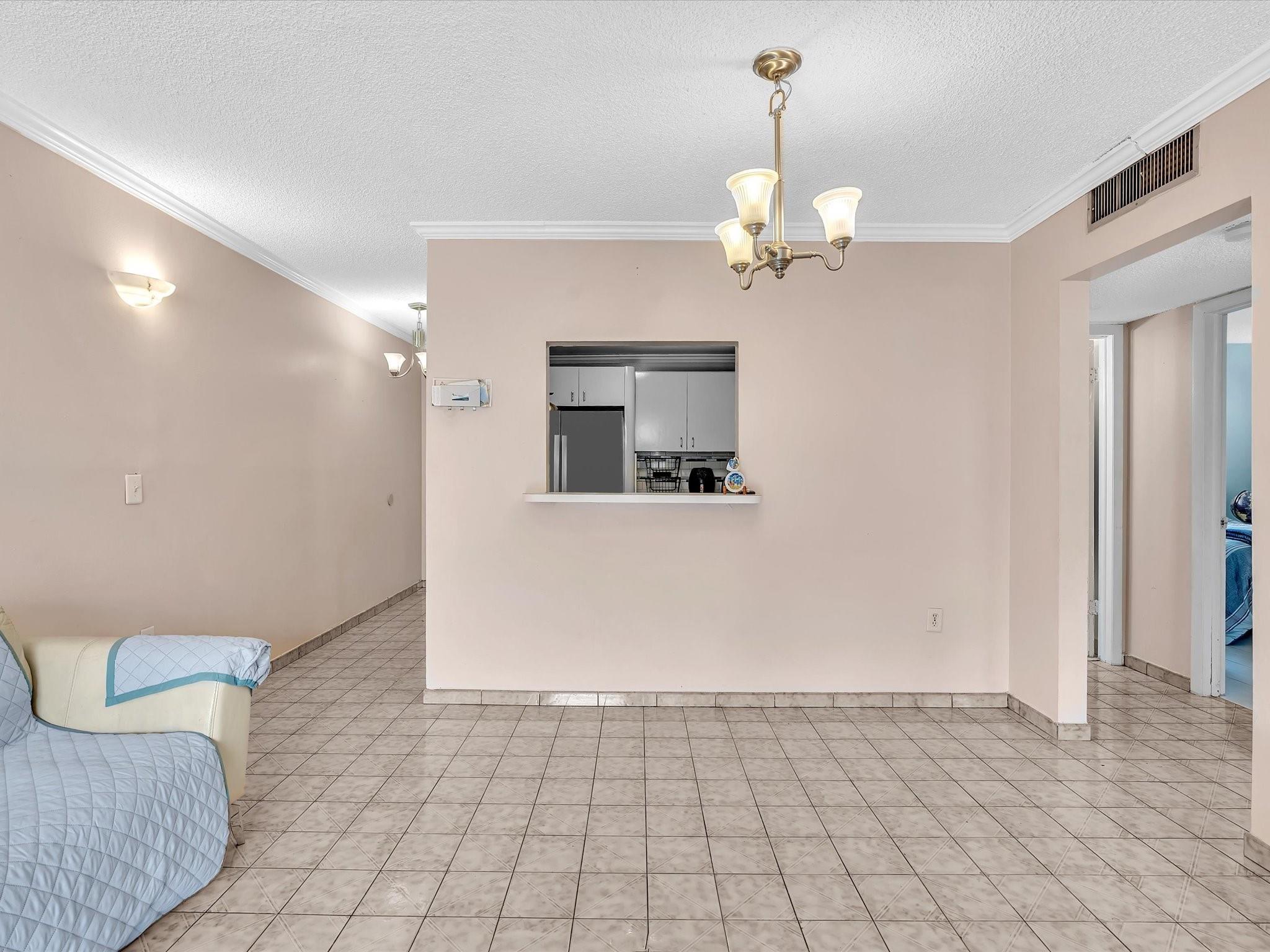 1075 W 68th St 203