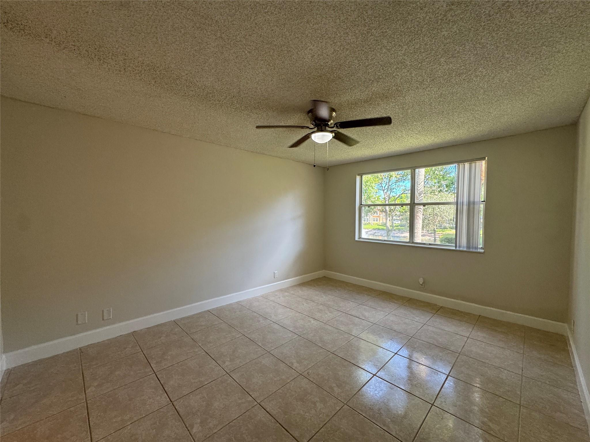 9033 W Wiles Rd 208