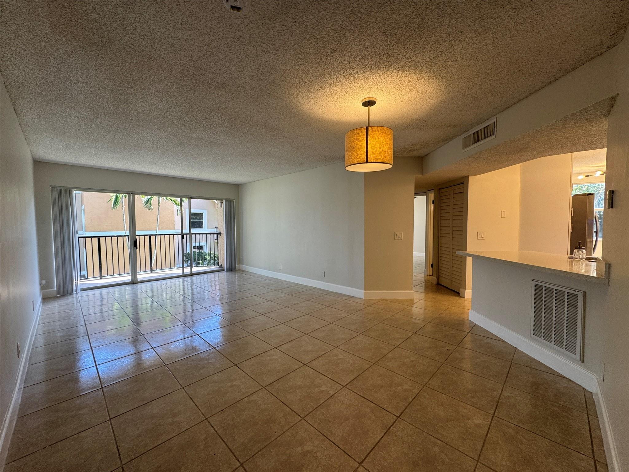 9033 W Wiles Rd 208