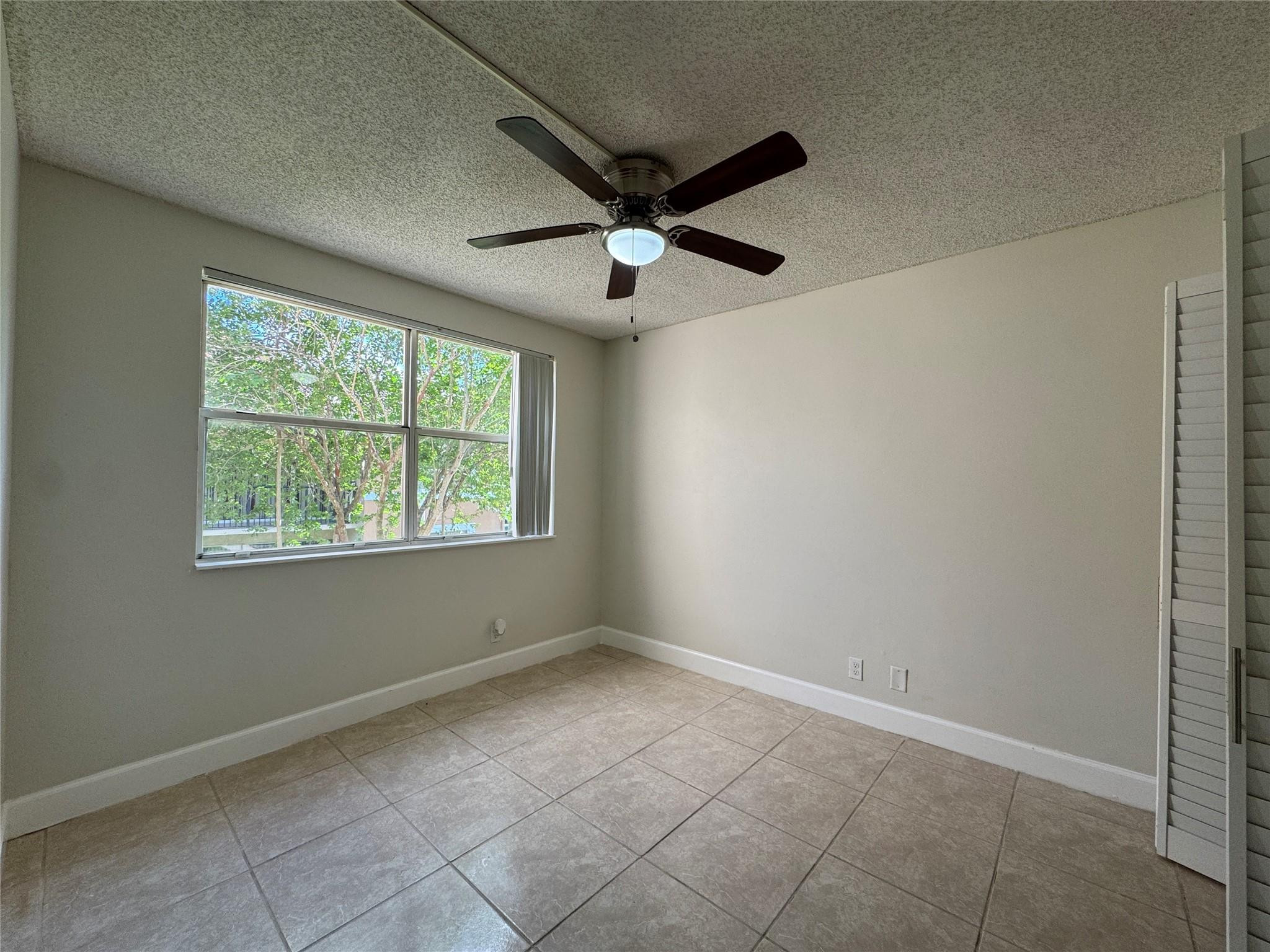 9033 W Wiles Rd 208