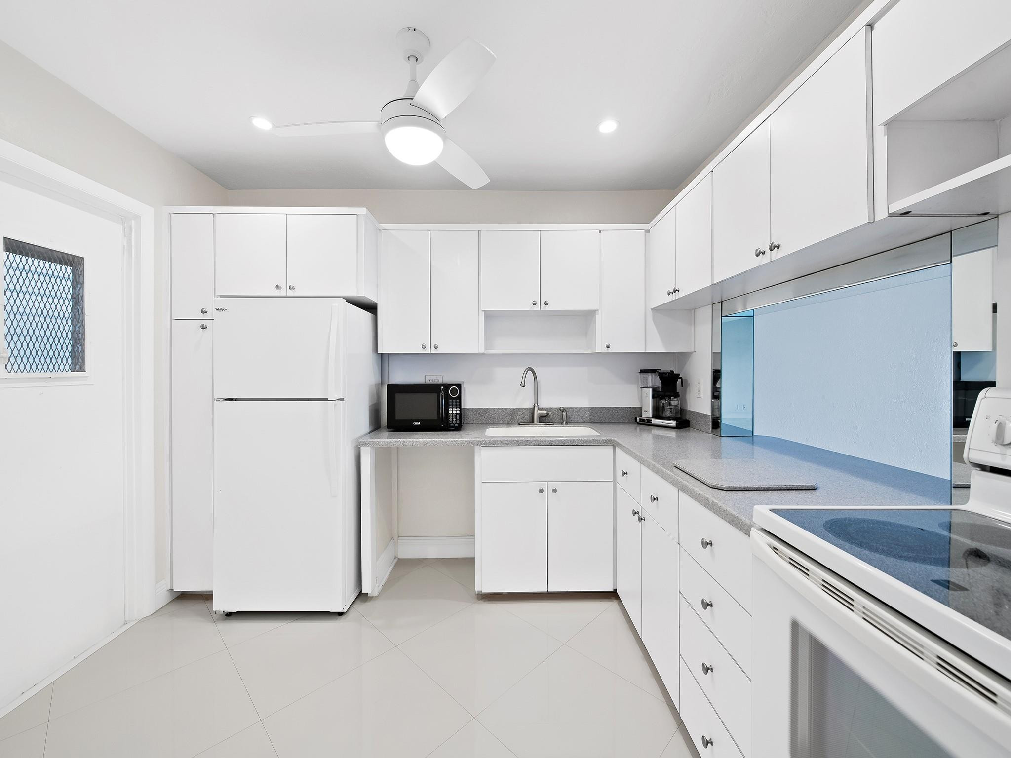 329 SE 3rd Street 305P