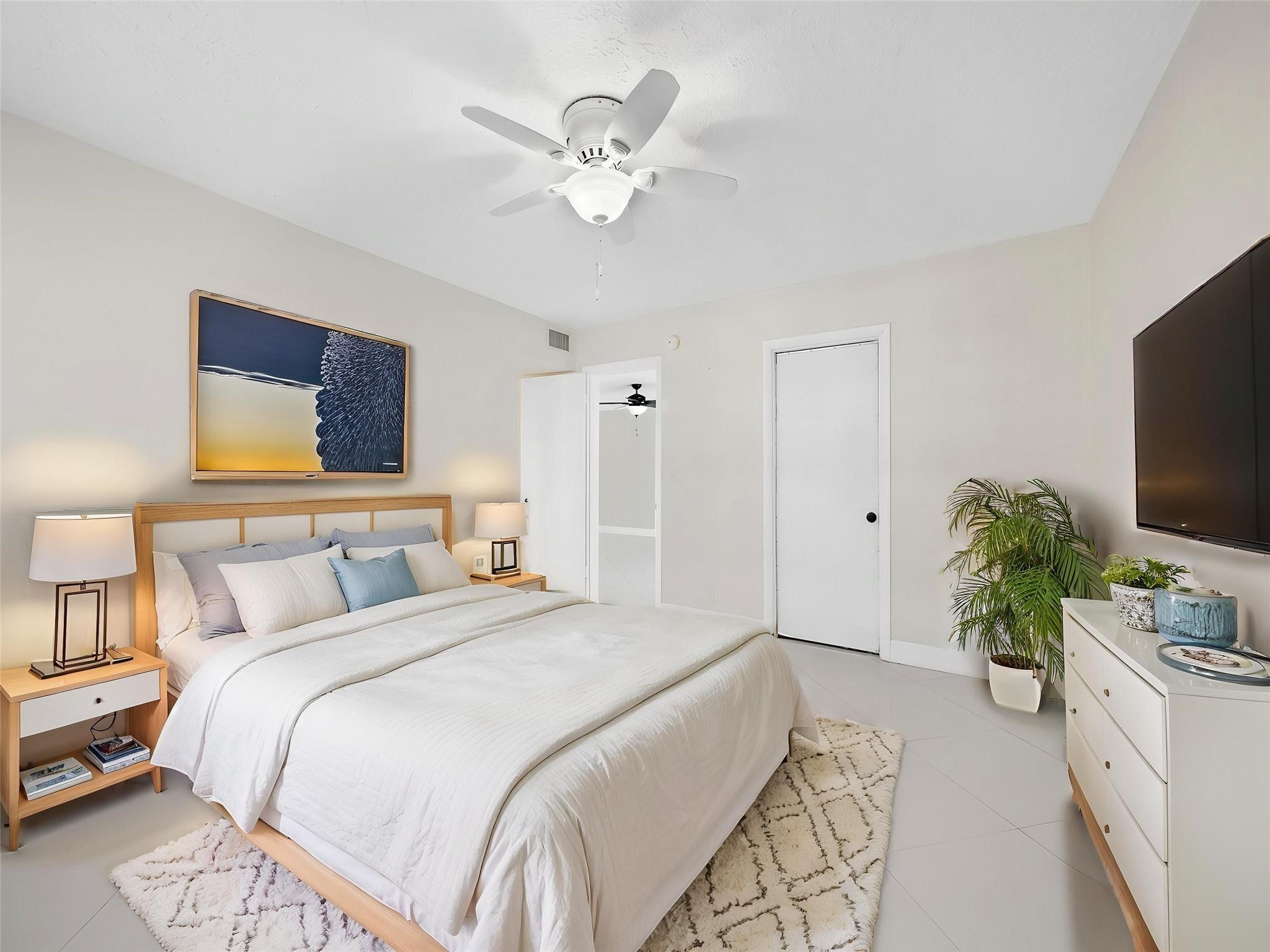 329 SE 3rd Street 305P