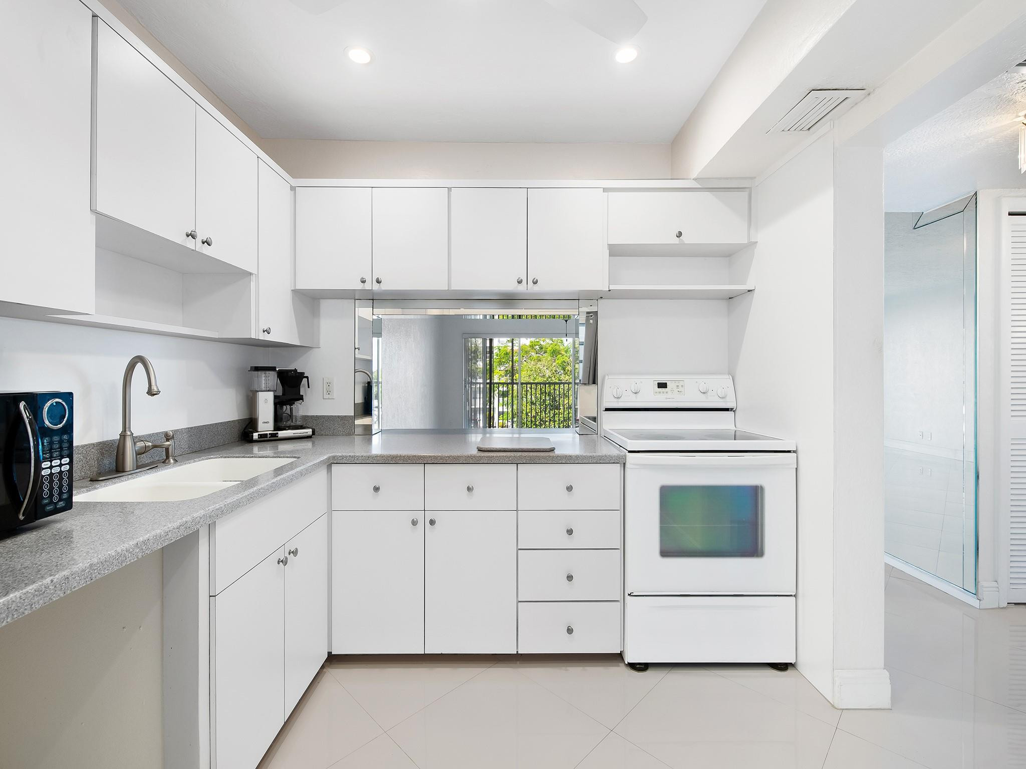 329 SE 3rd Street 305P