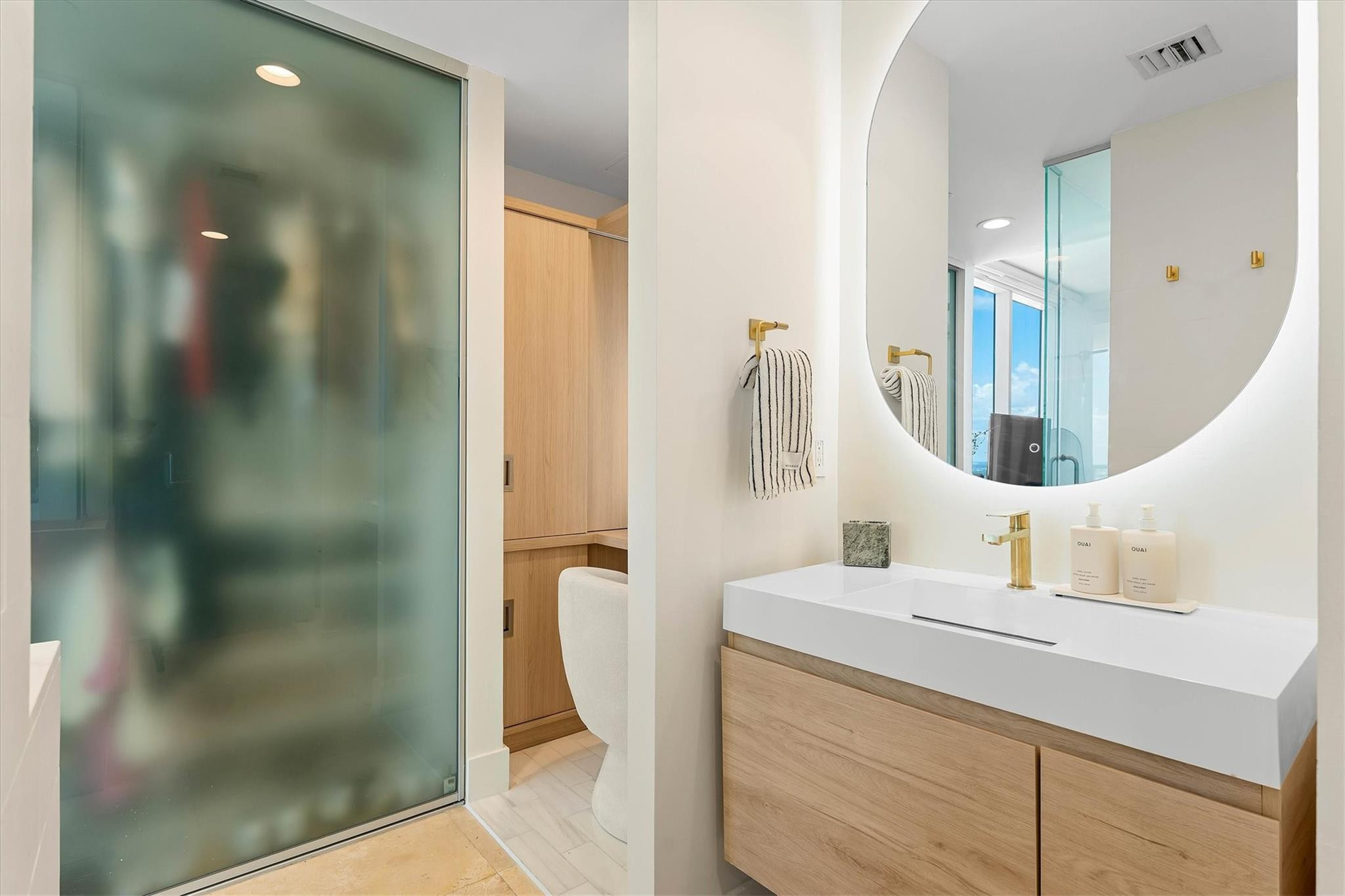 1040 Biscayne Blvd 3906