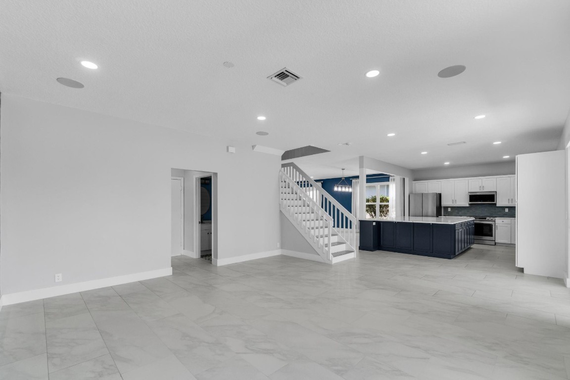 9192 Picot Ct