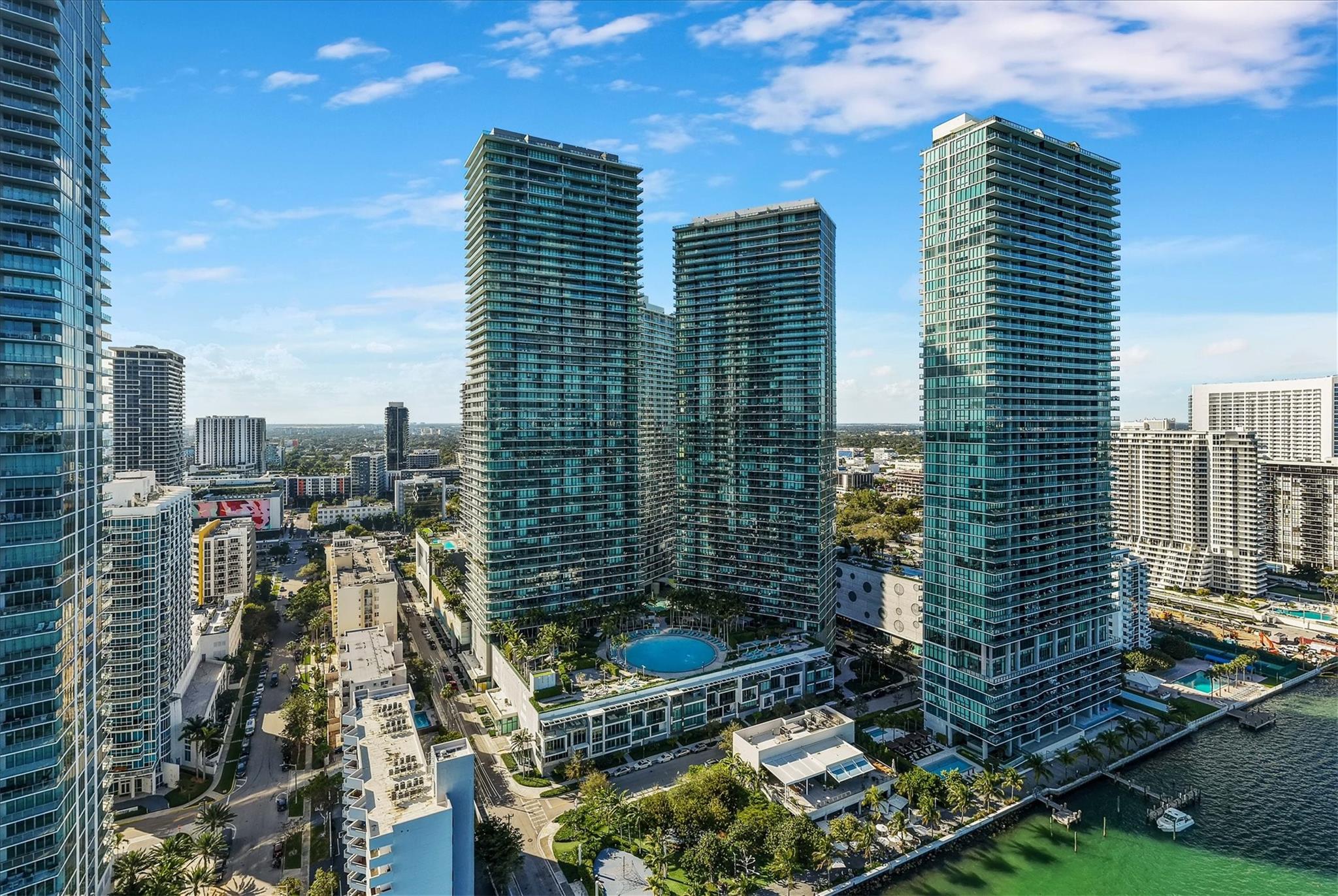 650 NE 32nd Street 4501