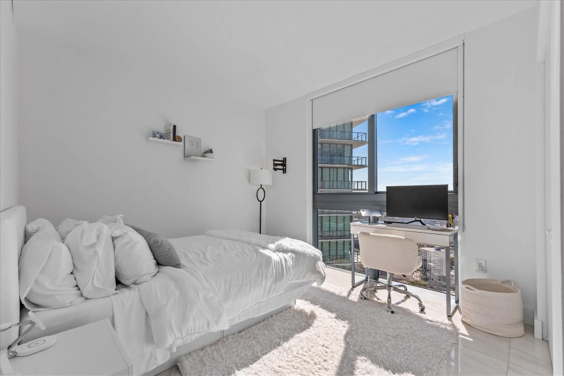 650 NE 32nd Street 4501