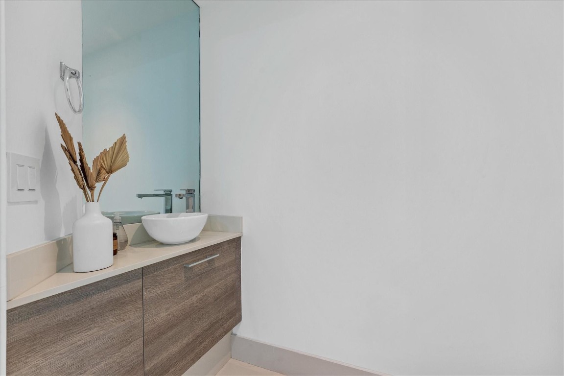 650 NE 32nd Street 4501