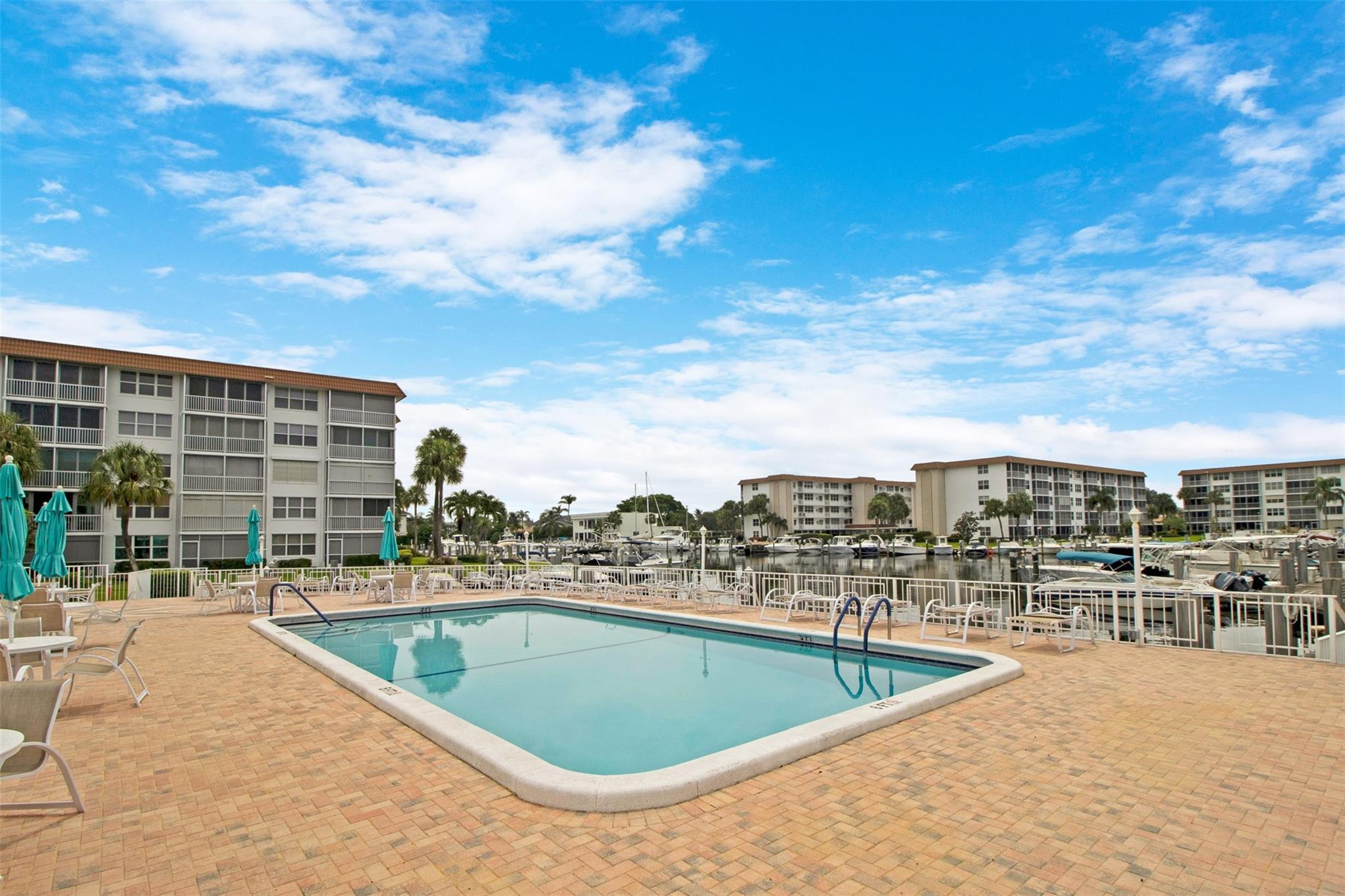 2525 Florida Boulevard 431