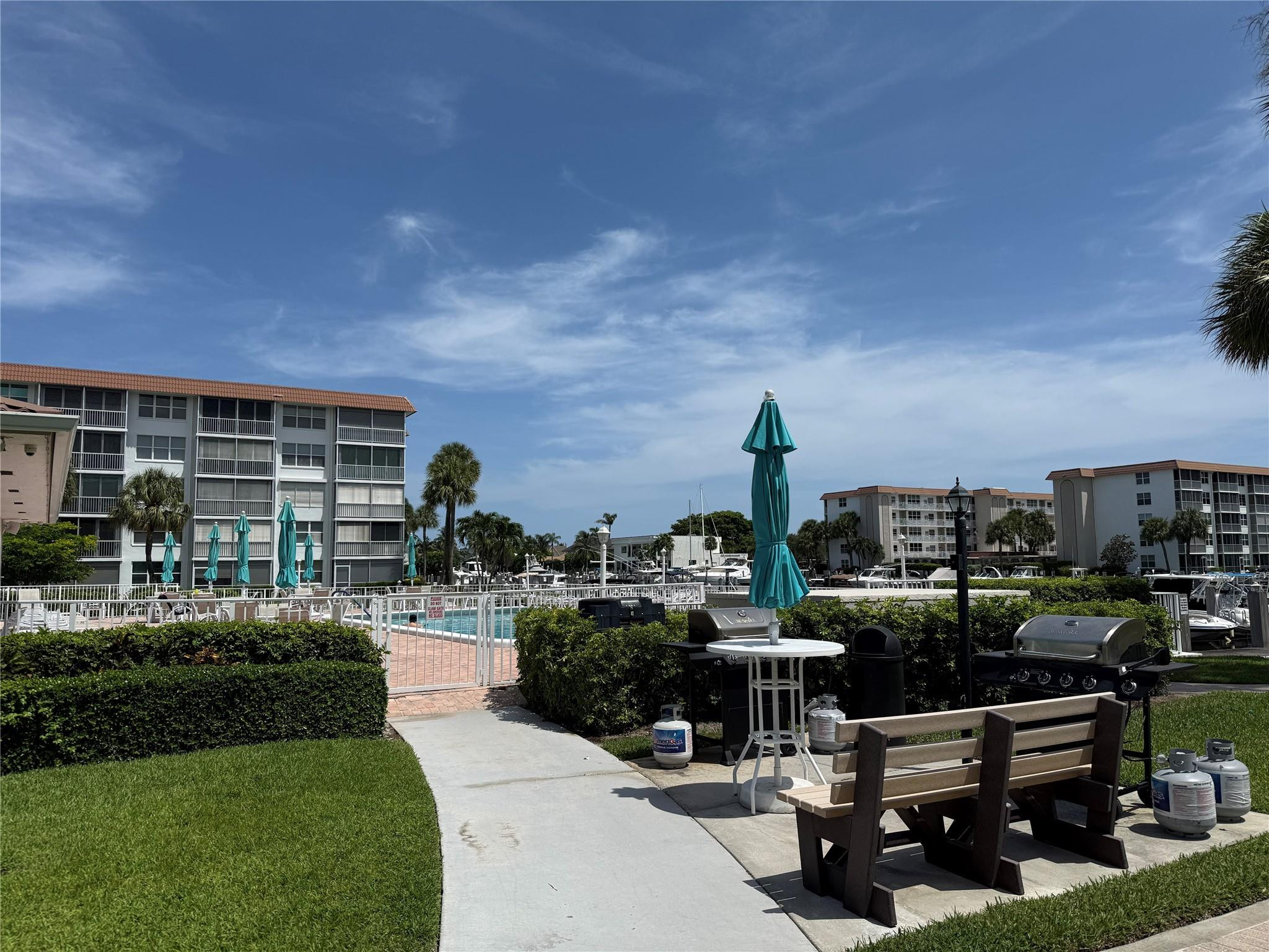 2525 Florida Boulevard 431