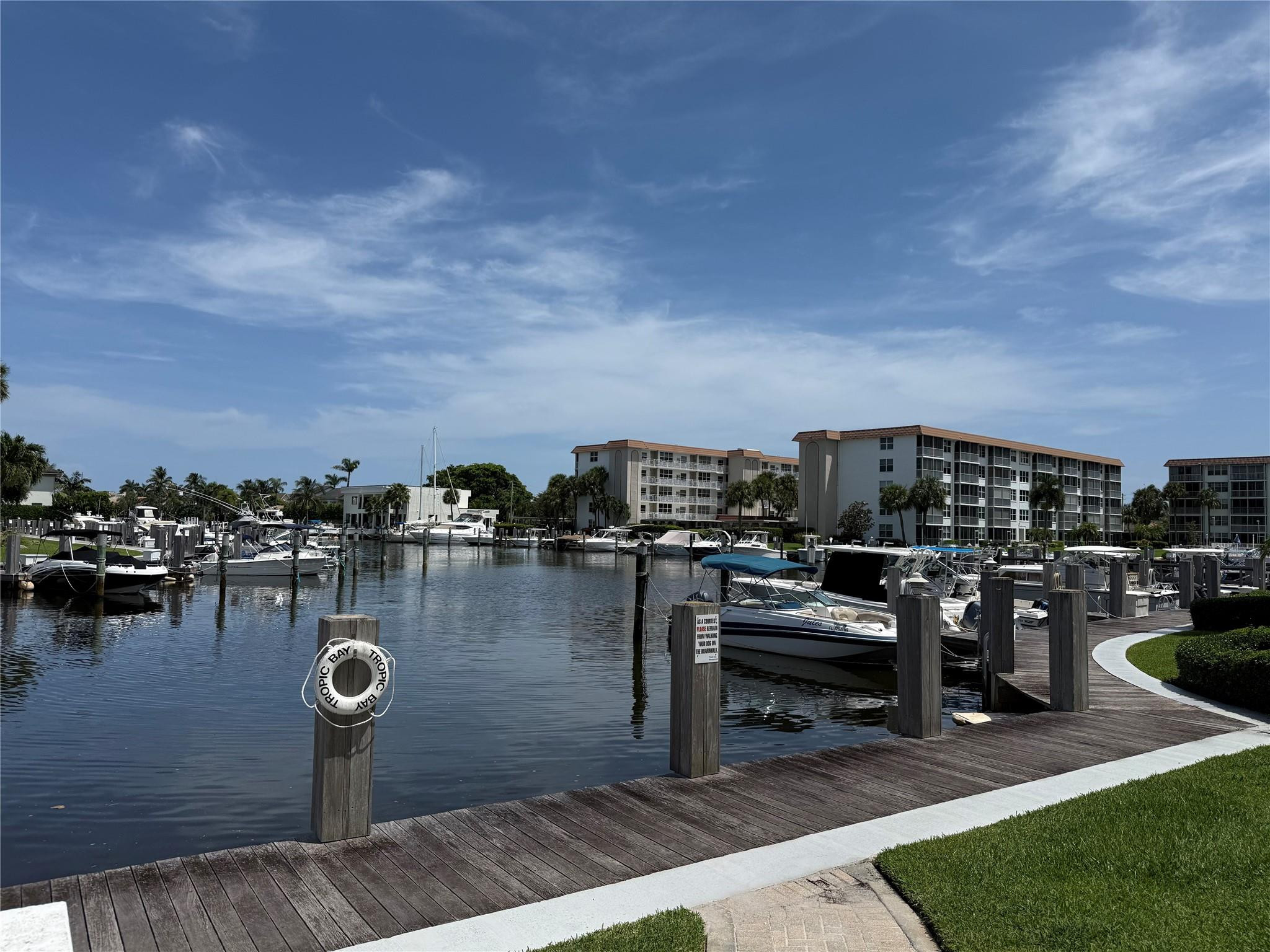2525 Florida Boulevard 431