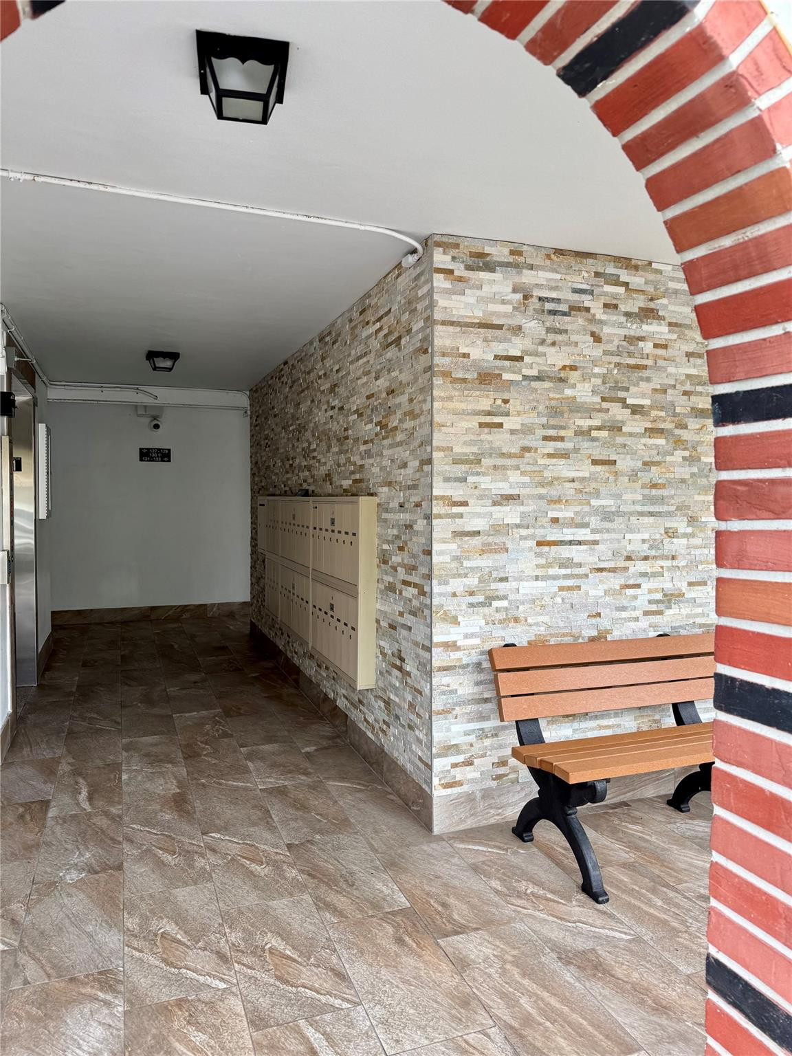 2525 Florida Boulevard 431