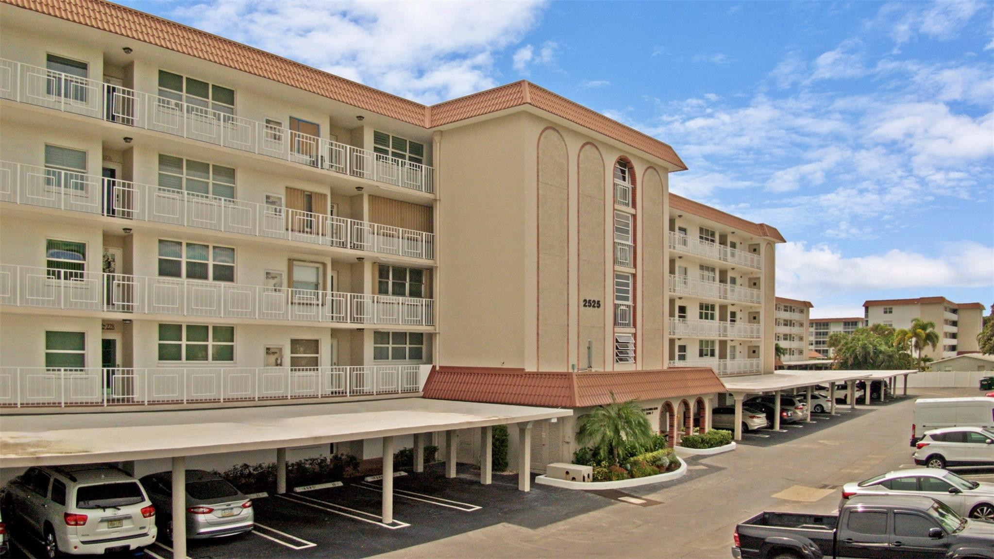 2525 Florida Boulevard 431