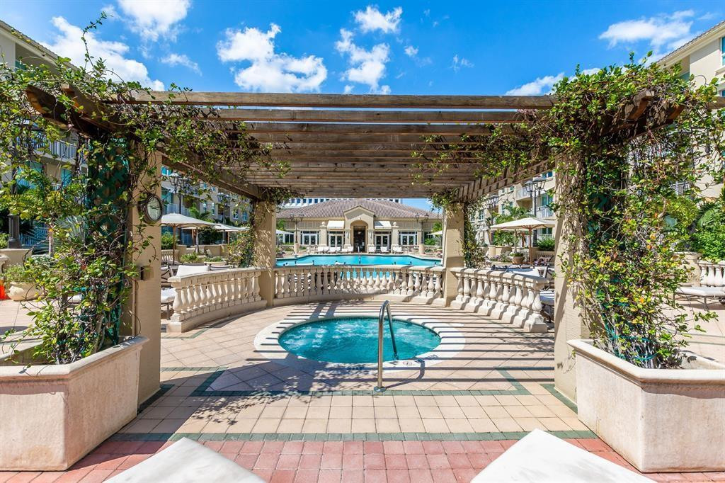 99 SE Mizner Boulevard 403