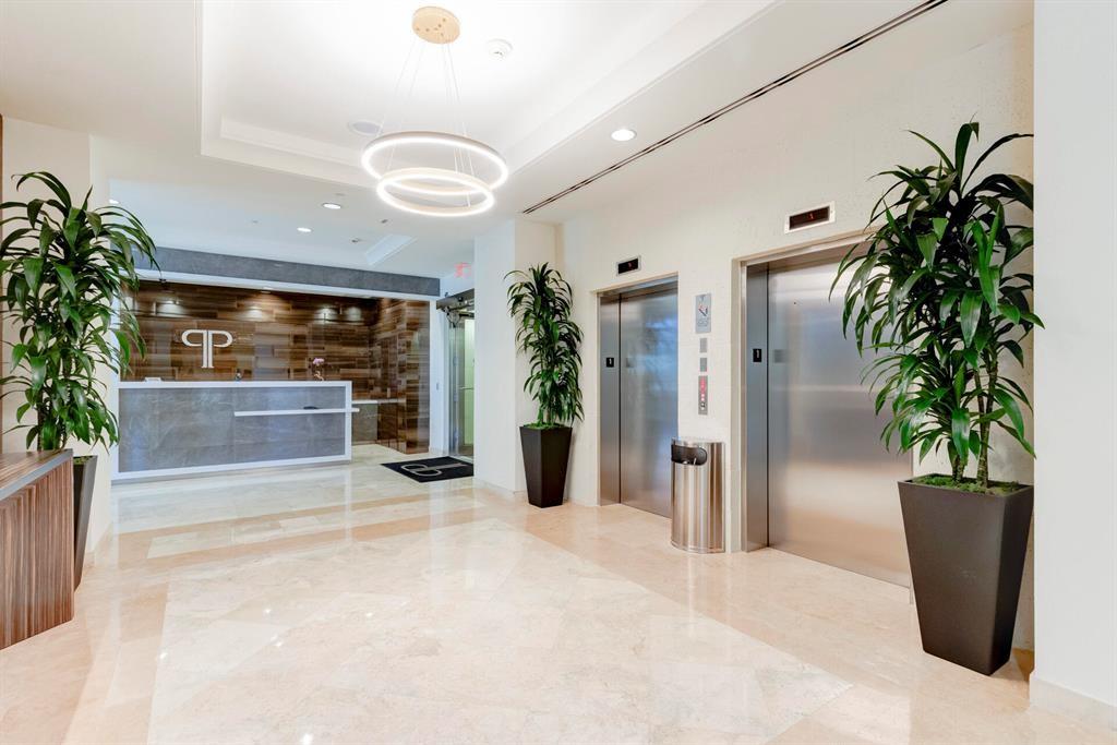 99 SE Mizner Boulevard 403