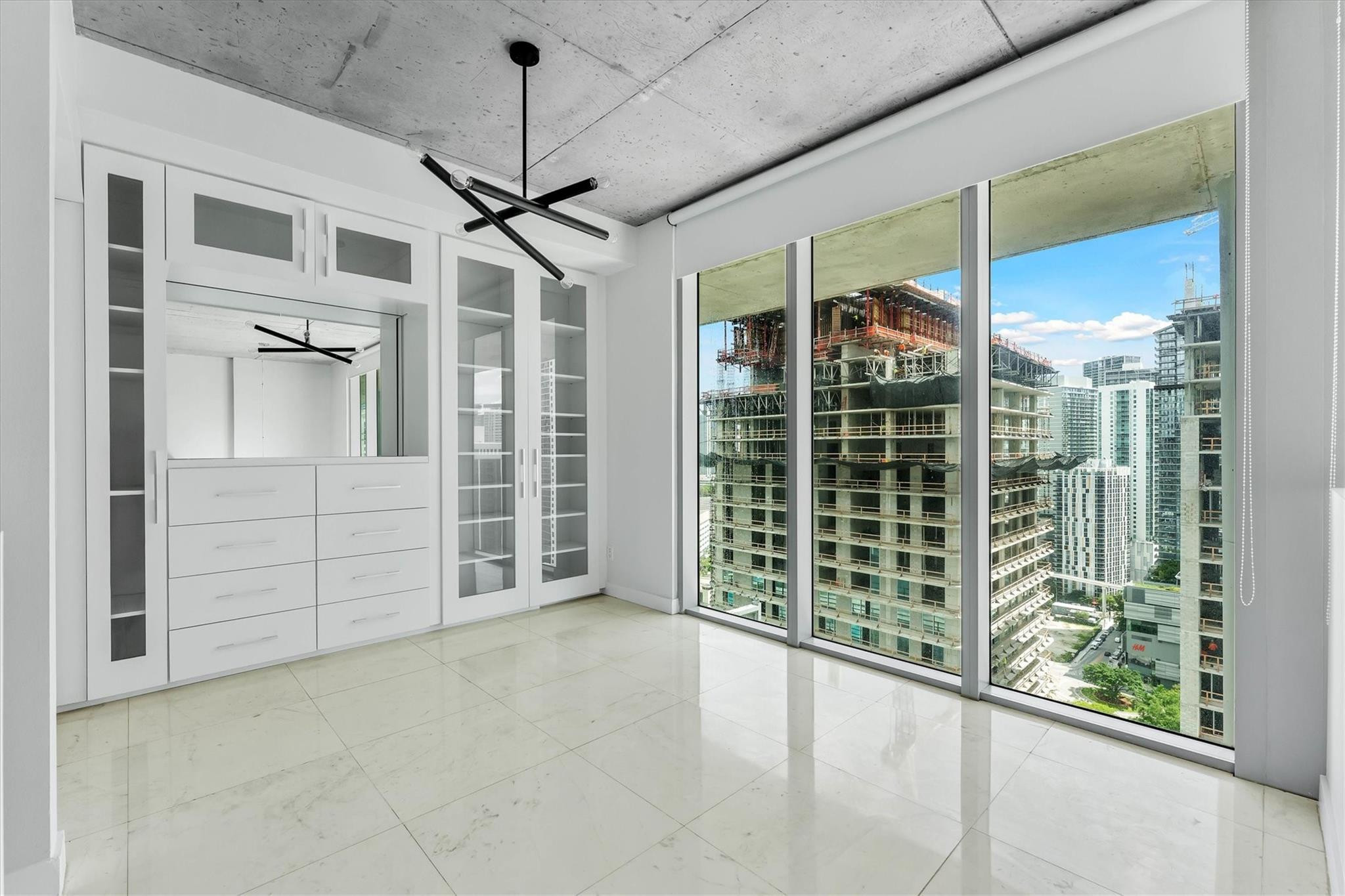 690 SW 1st Ct 3114
