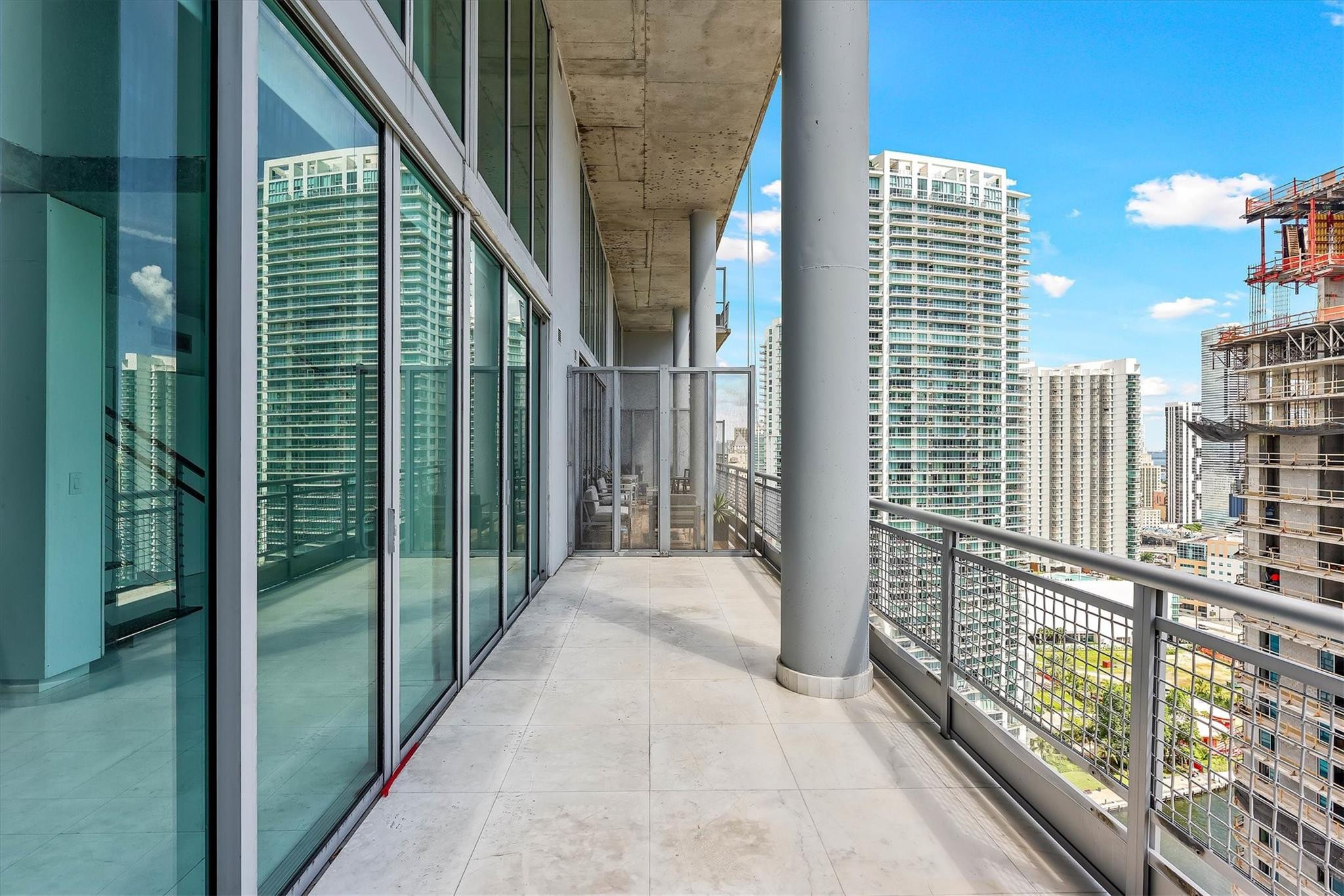 690 SW 1st Ct 3114