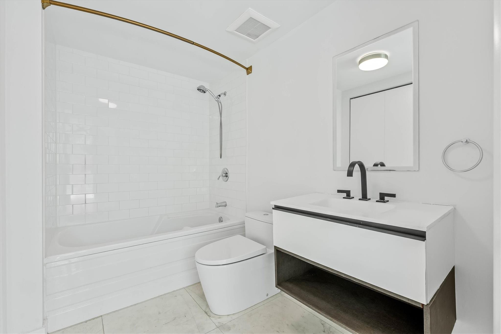 690 SW 1st Ct 3114