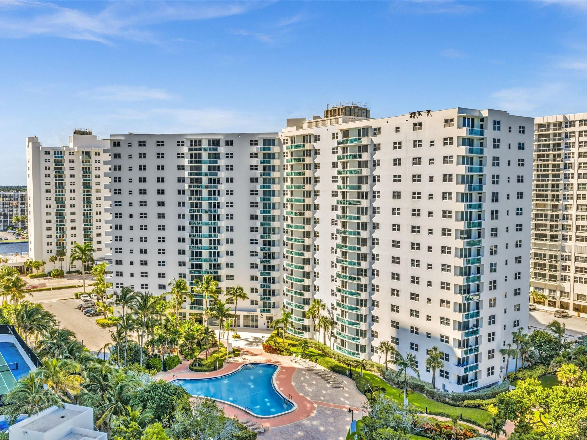3001 S Ocean Dr 943