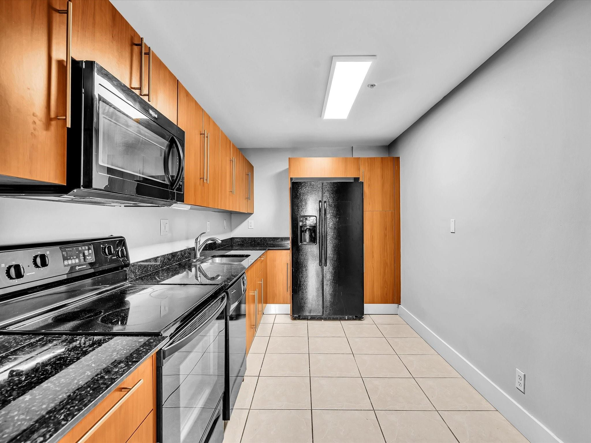 3001 S Ocean Dr 943