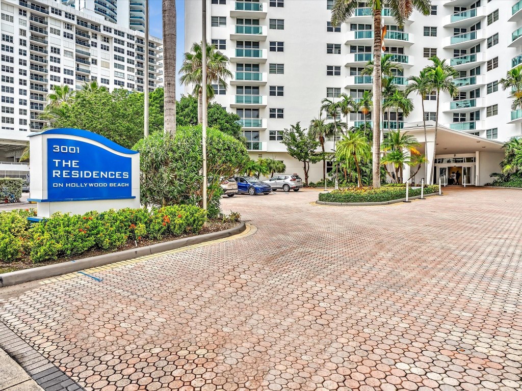 3001 S Ocean Dr 943