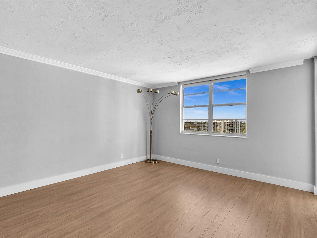 3001 S Ocean Dr 943
