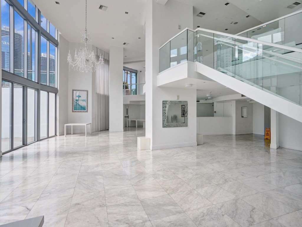 350 S Miami Ave 2805