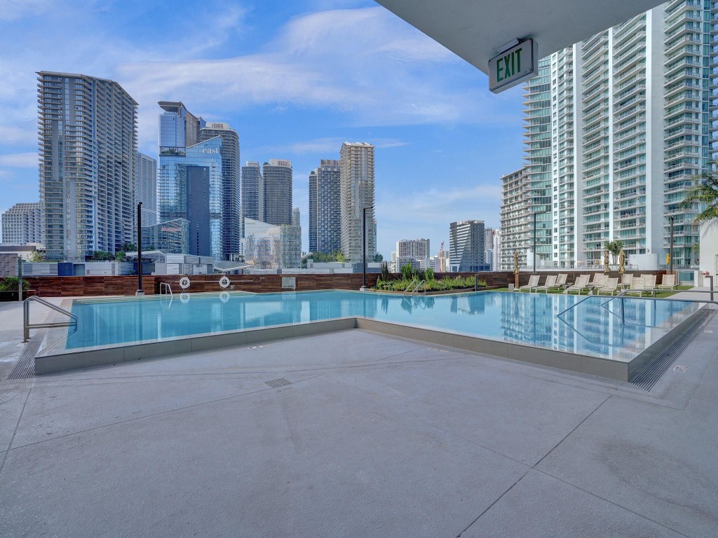 350 S Miami Ave 2805