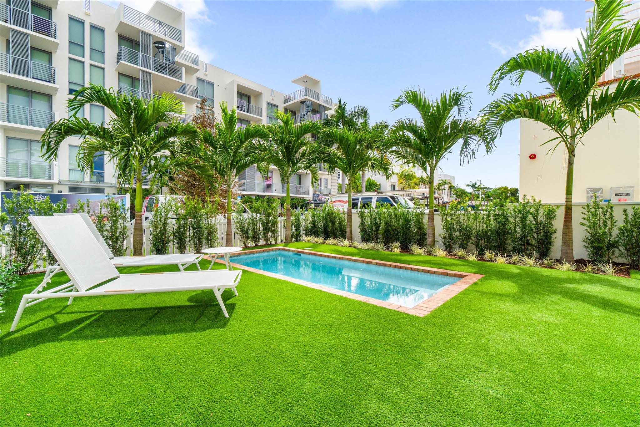 136 SE 1st Ave | Magnolia Place Downtown | Delray Beach